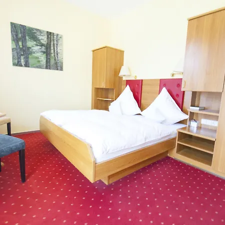 Ξενοδοχείο Sieben Linden 3*