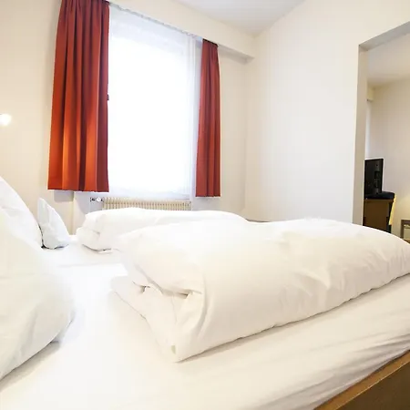 Sieben Linden Ξενοδοχείο 3*